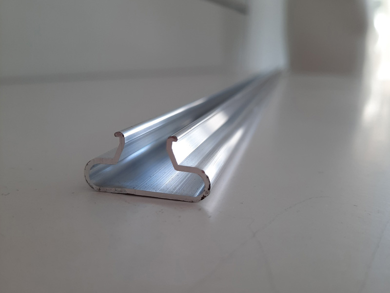 SL-ALUMINIJSKI  T  PROFIL L120